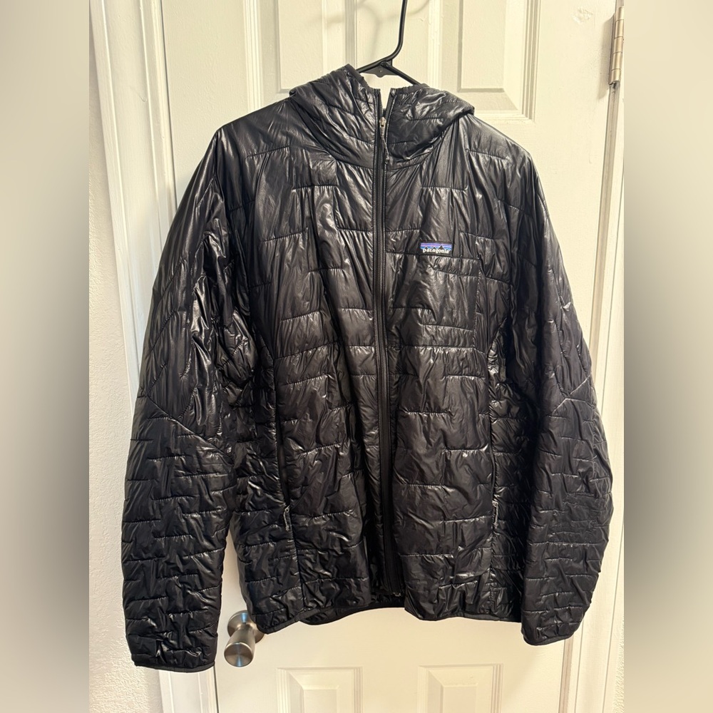 Patagonia Men’s Black Micro Puff Hoody